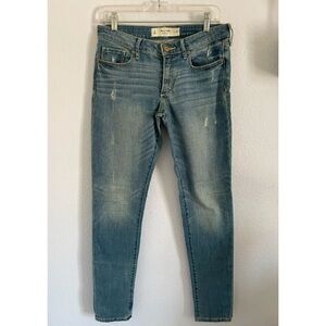 Abercrombie’s and Fitch 28 denim skinny jeans